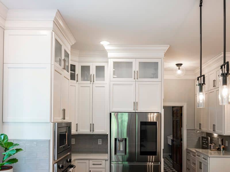 Pros And Cons Of Glass Front Cabinets 